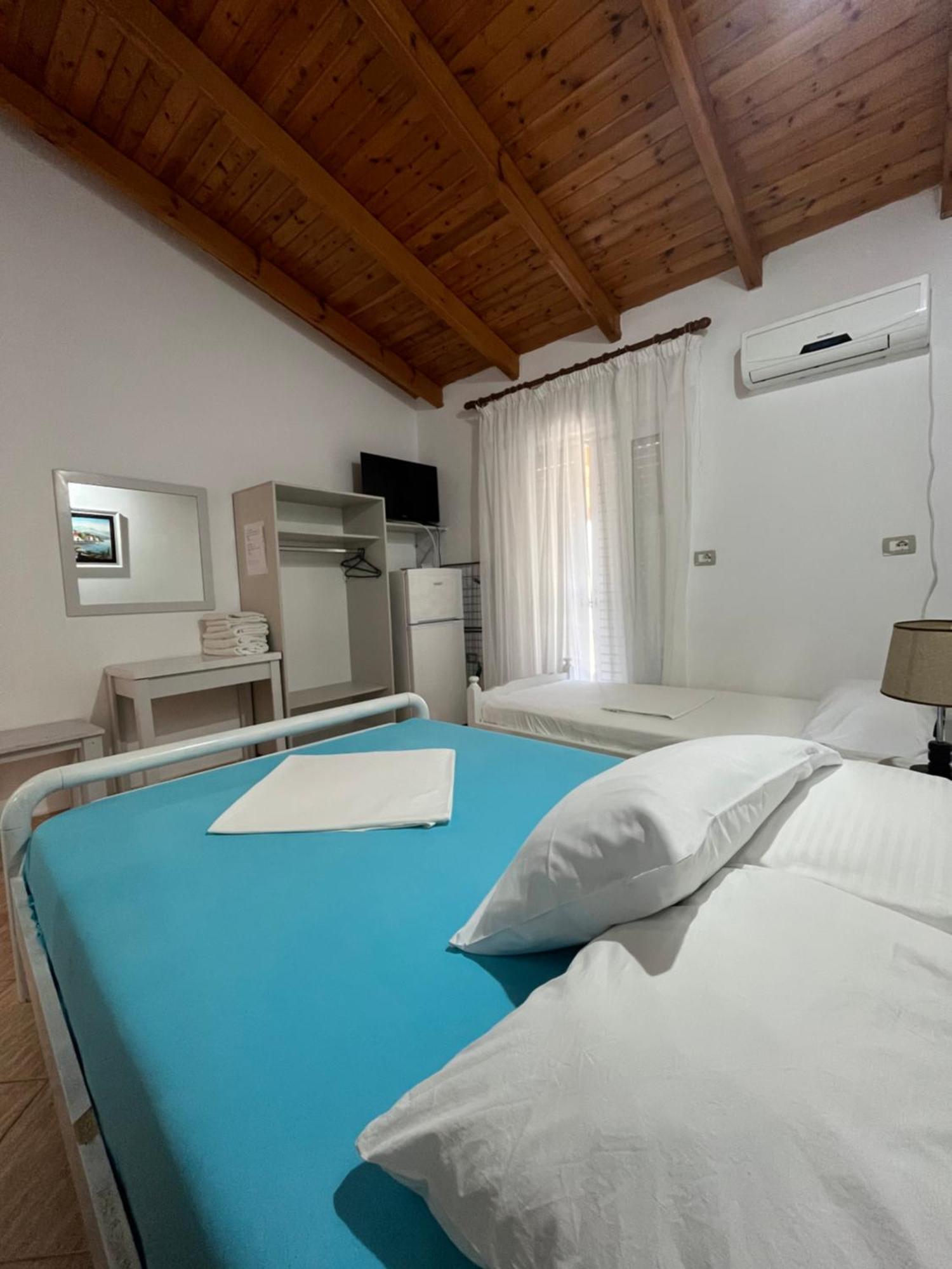 Hotel Portokali Himare Exterior foto