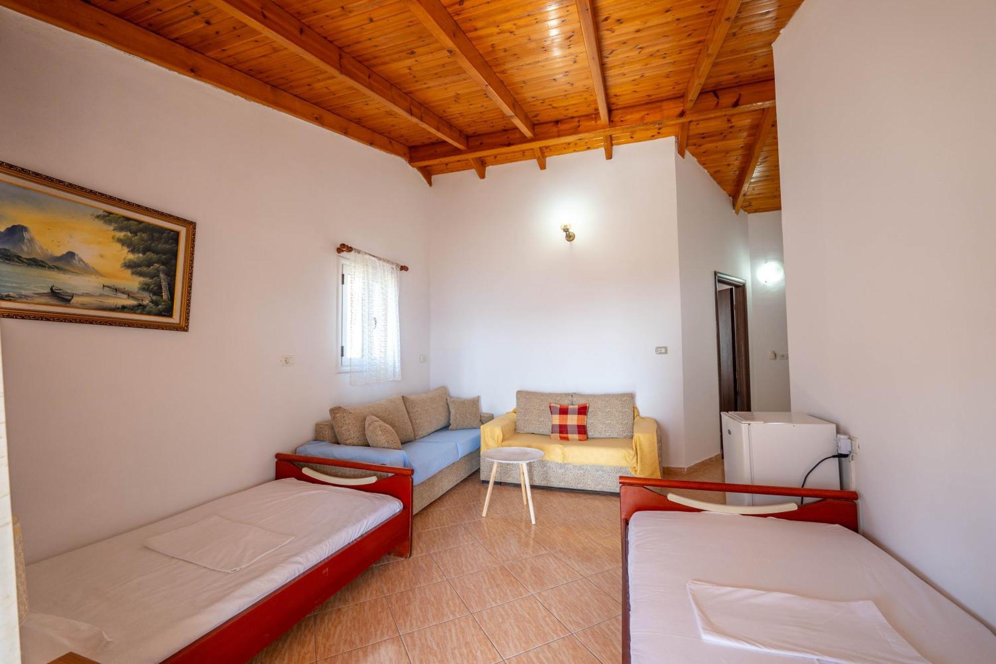 Hotel Portokali Himare Exterior foto
